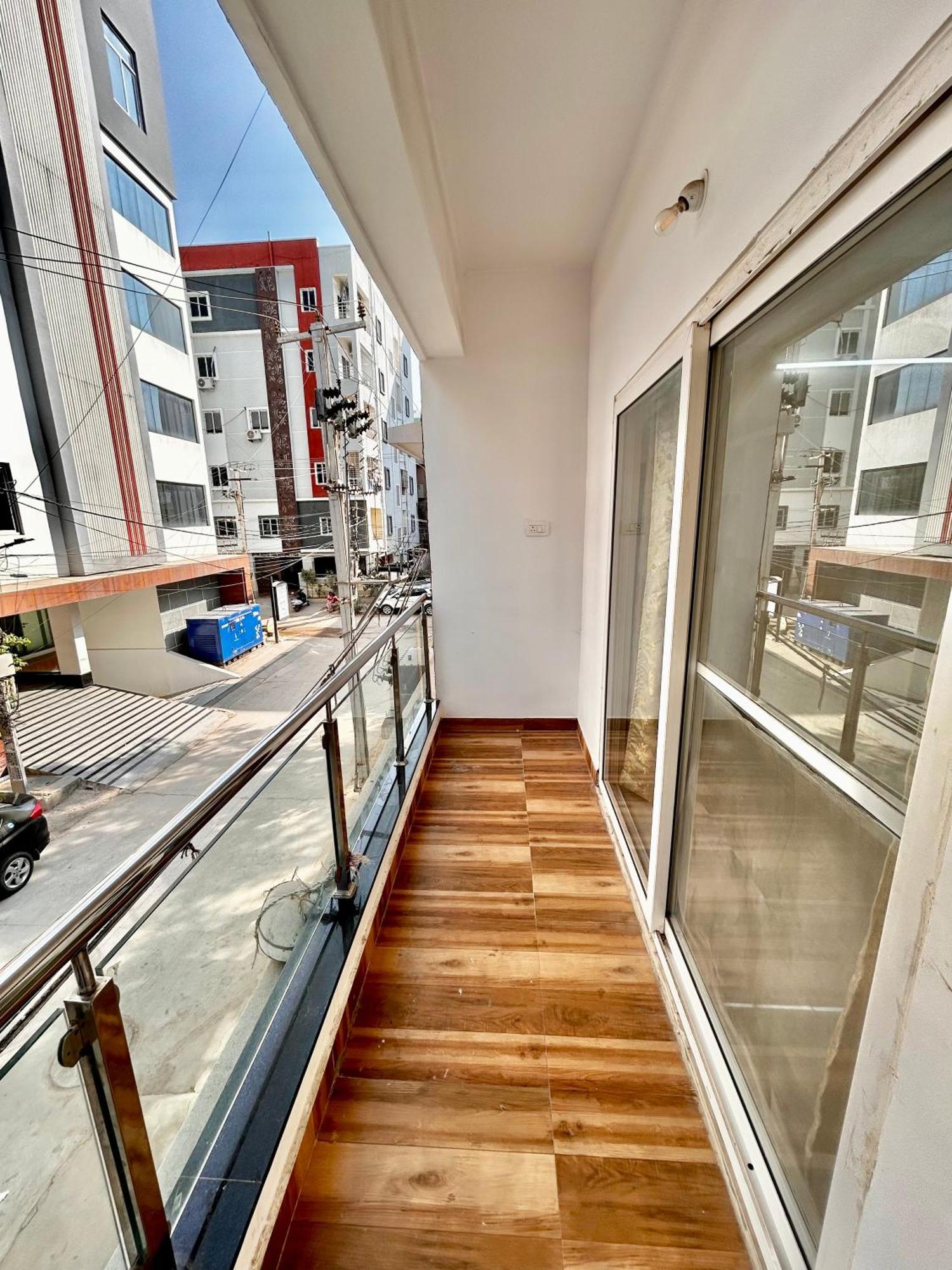 Apartment Mee Homes Madhapur Family Fully Furnished 2 Bhk Premium Flats 201