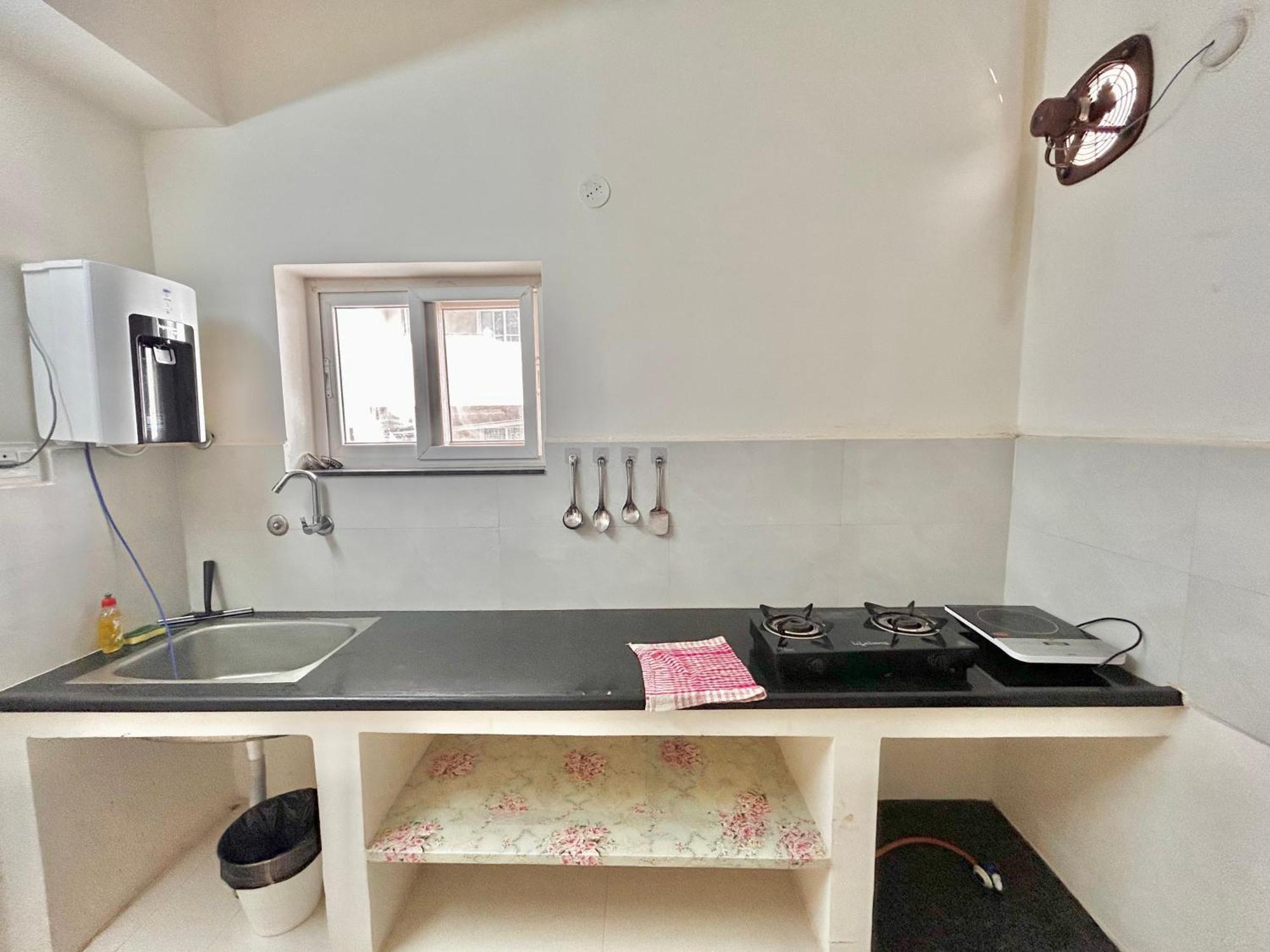 Mee Homes Madhapur Family Fully Furnished 2 Bhk Premium Flats 201 Apartment *