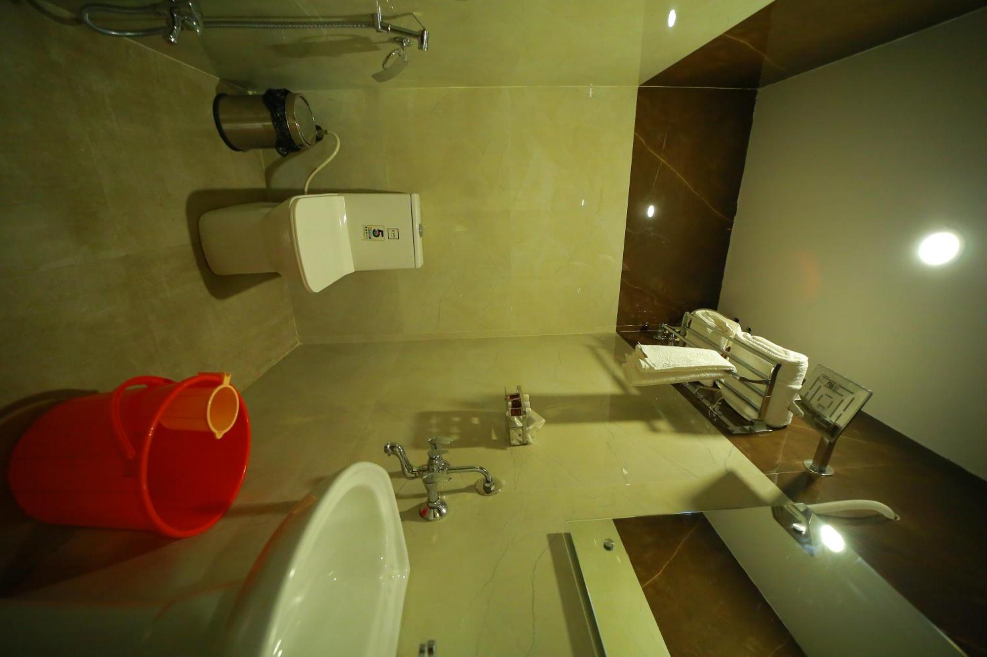 Dhruv Elite And Banquets Hotel 3*