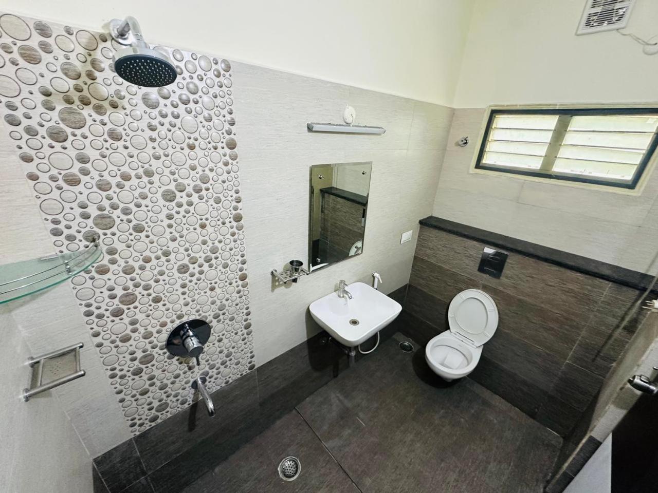 Vistara Apartment