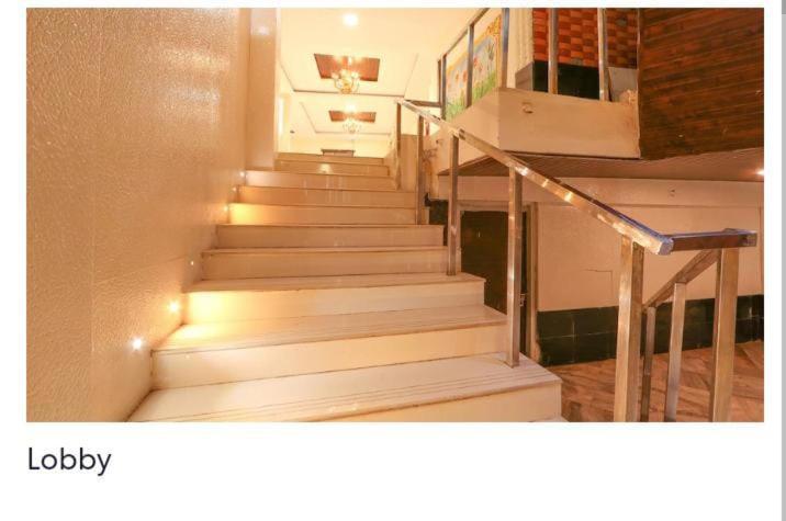 Hotel Blossoms The Plaza Residency- Free Lunch Or Dinner- Lakdikapul