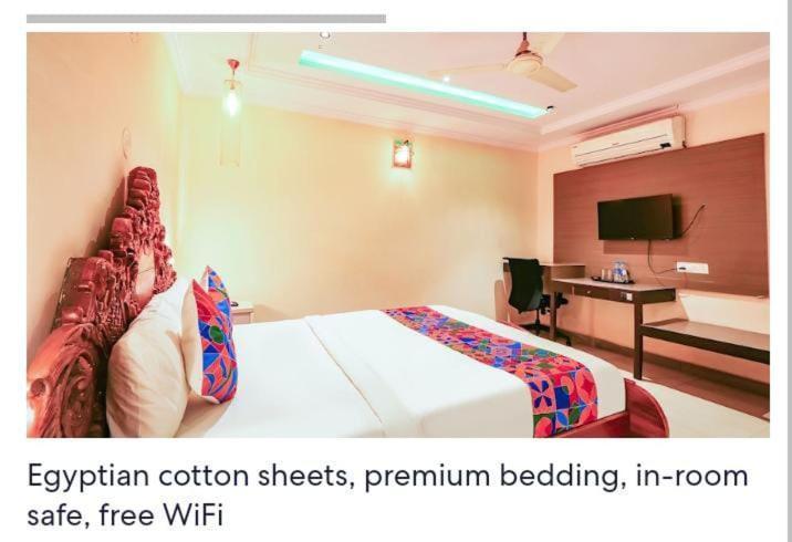 Hotel Blossoms The Plaza Residency- Free Lunch Or Dinner- Lakdikapul