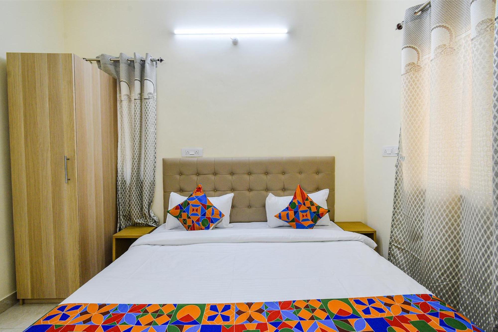 Fabhotel Rk Suites - Nr U S Consulate, Financial District 3* Hyderabad