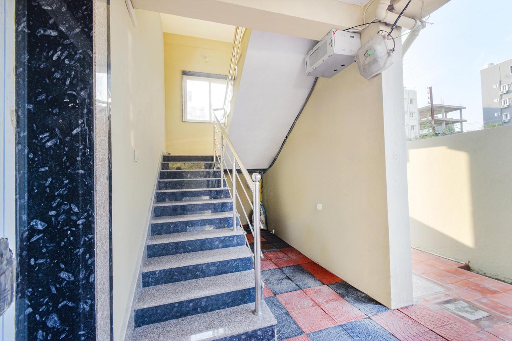 Fabhotel Rk Nr Gachibowli Hotel