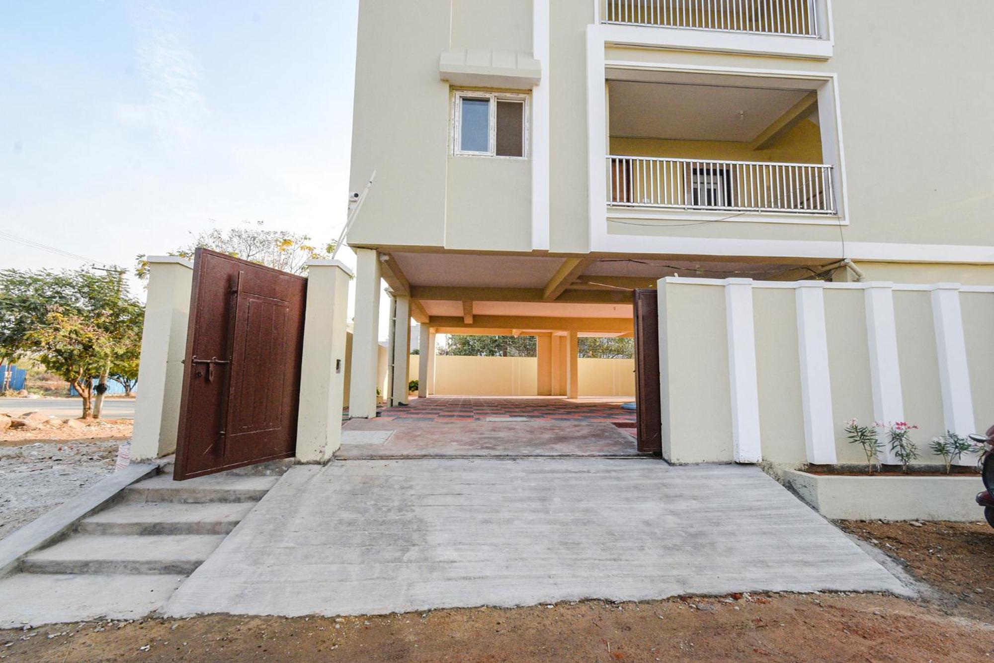 Fabhotel Rk Suites - Nr U S Consulate, Financial District Hotel Hyderabad