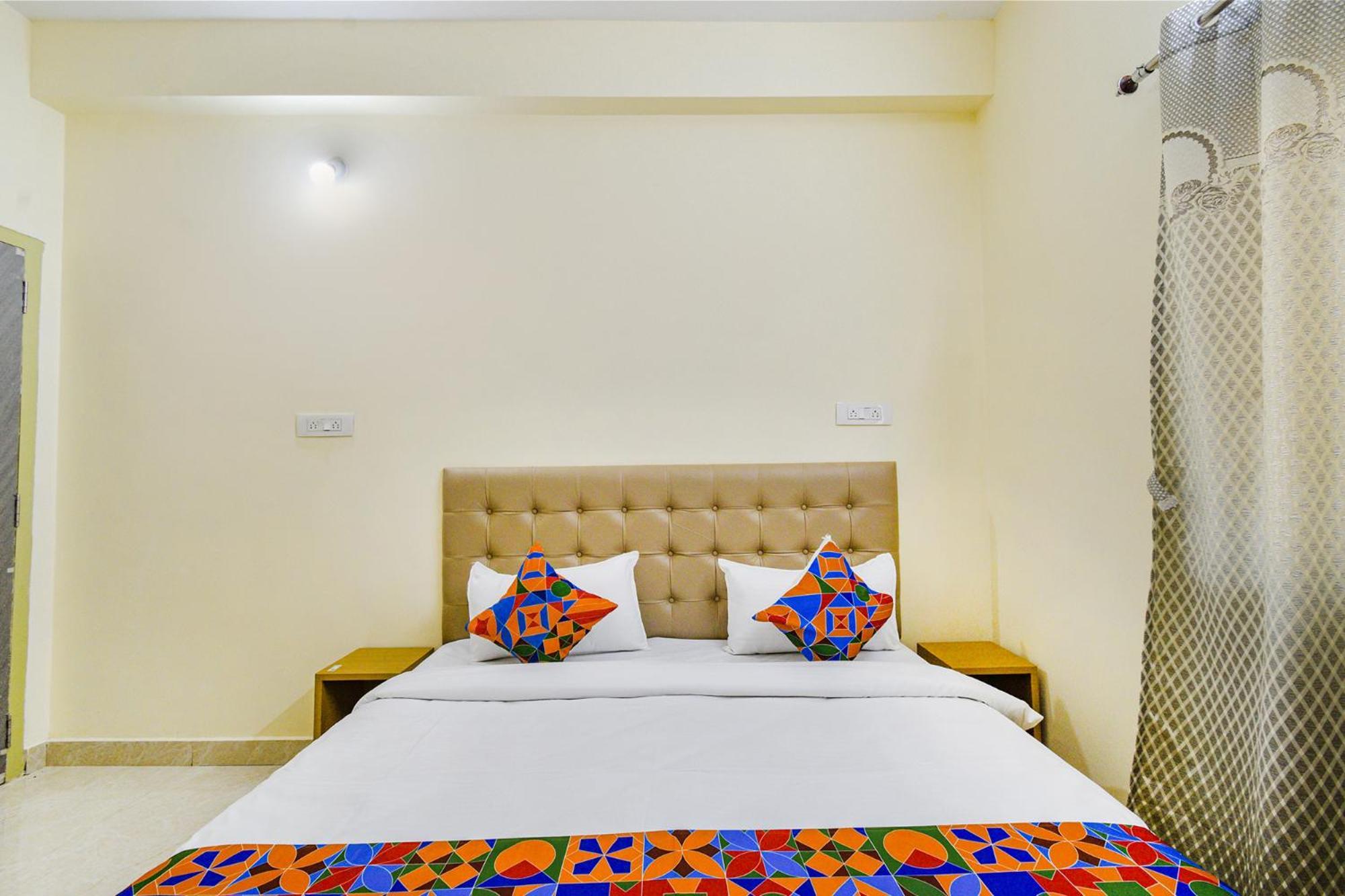 Fabhotel Rk Suites - Nr U S Consulate, Financial District