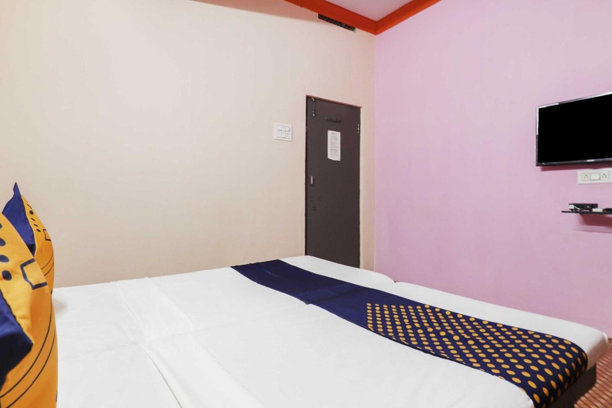 O 74966 Shree Amardeep Hotel Hyderabad
