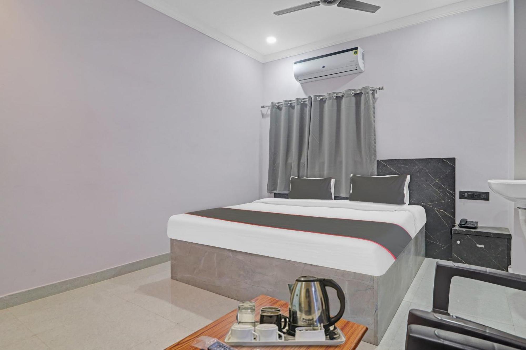 Collection O Chirag 3* Hyderabad