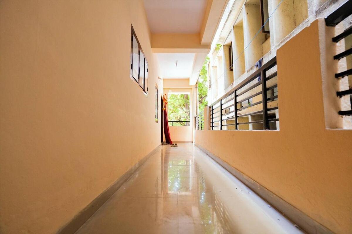 Apartment Kesarhomes-1stflr-flt102 2bhk-ac-lift-kukatpally