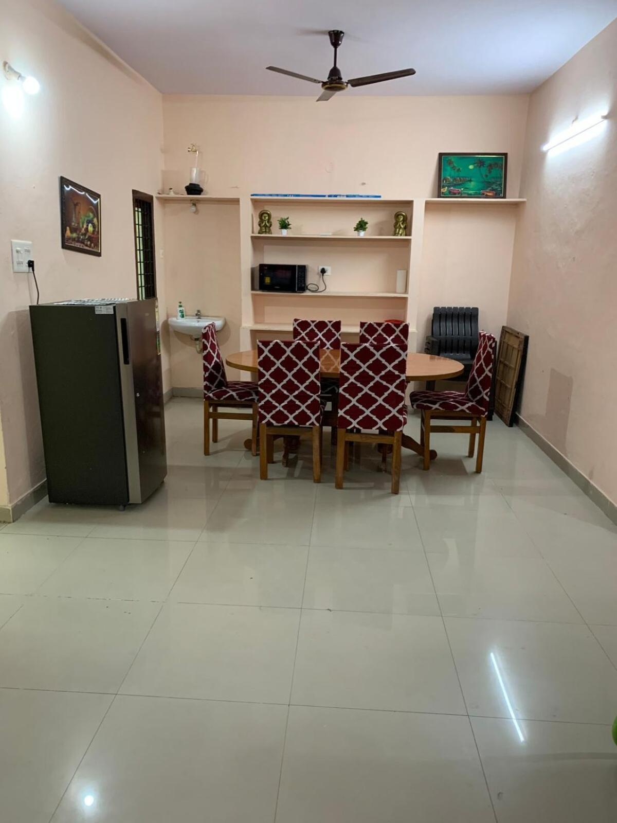 Kesarhomes-1stflr-flt102 2bhk-ac-lift-kukatpally *