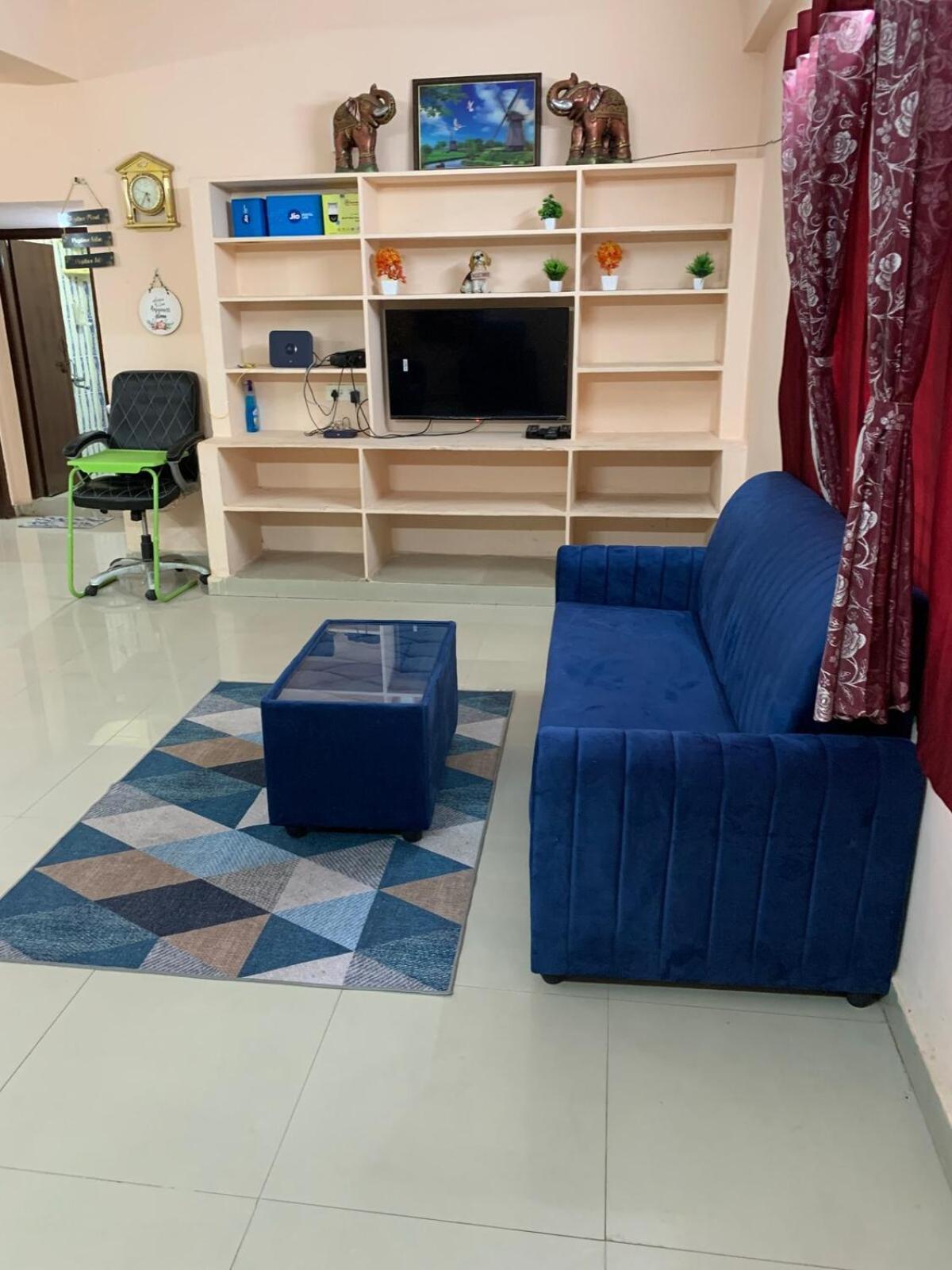 Kesarhomes-1stflr-flt102 2bhk-ac-lift-kukatpally Apartment *