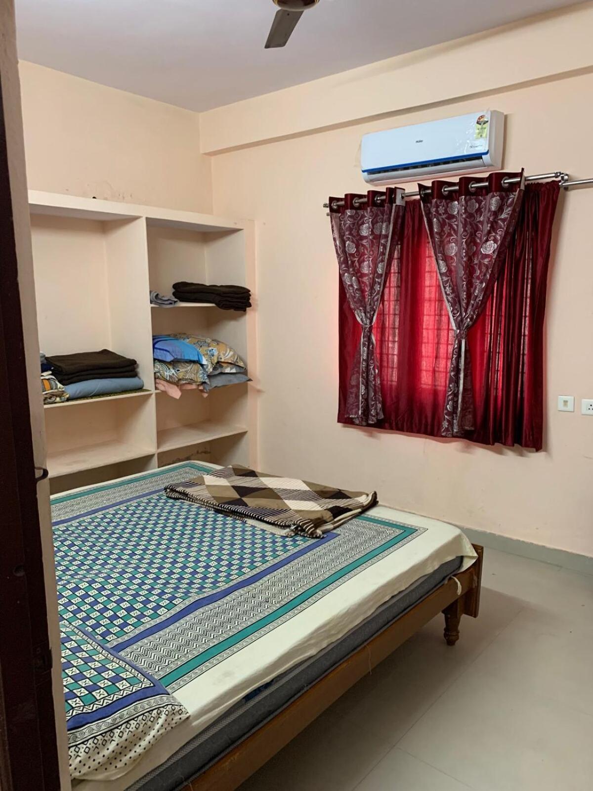 Kesarhomes-1stflr-flt102 2bhk-ac-lift-kukatpally *