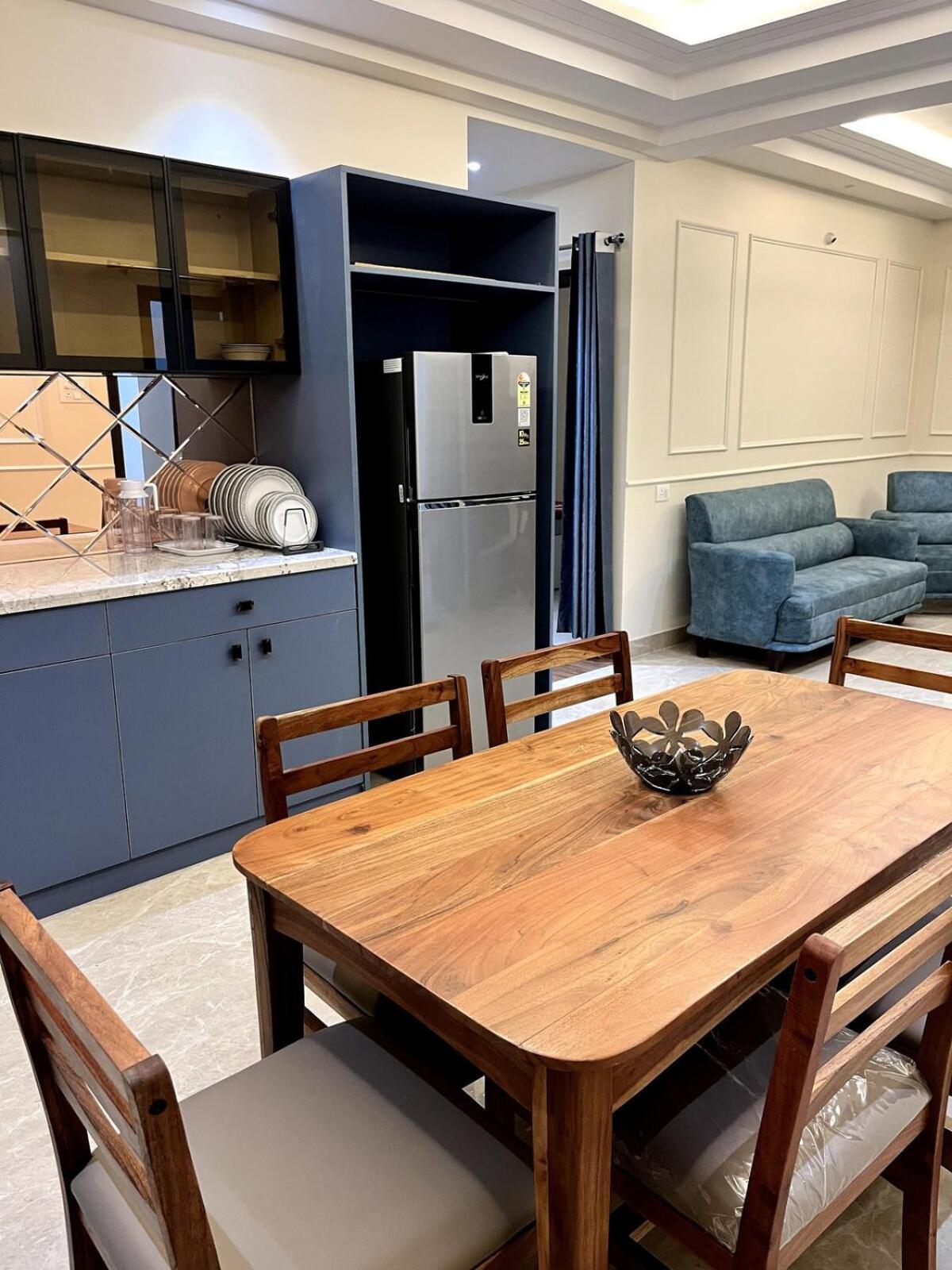 Hum Homes - Urban Abode Apartment *