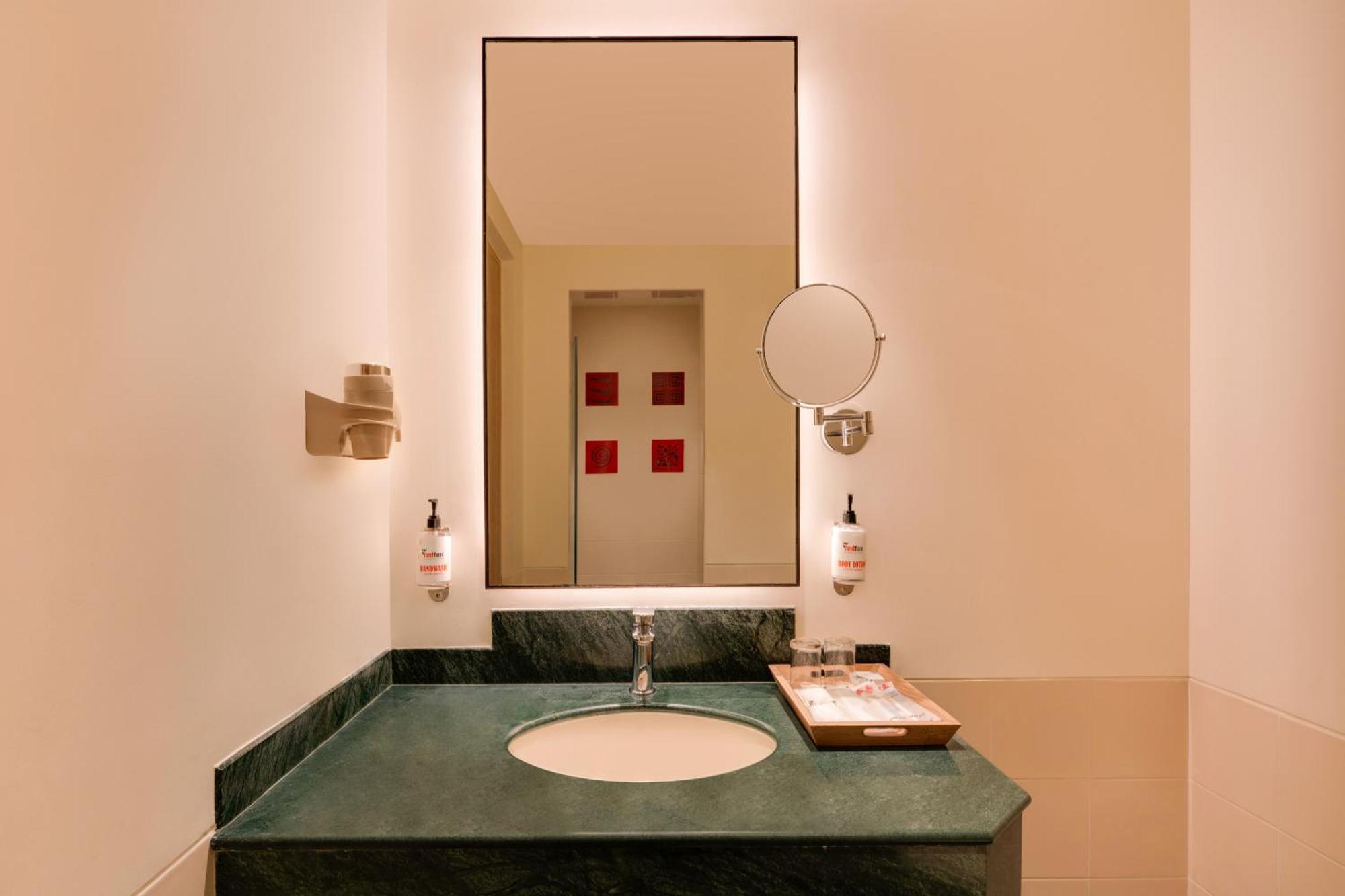 Hotel Red Fox By Lemon Tree Hotels,