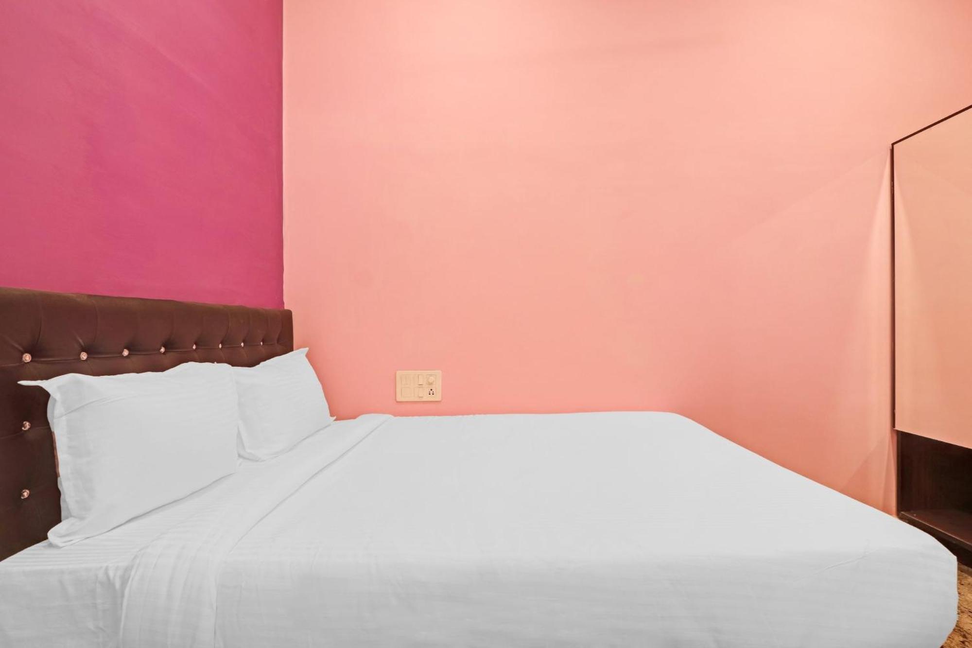 Hotel Capital O Sai Balaji Near Golconda