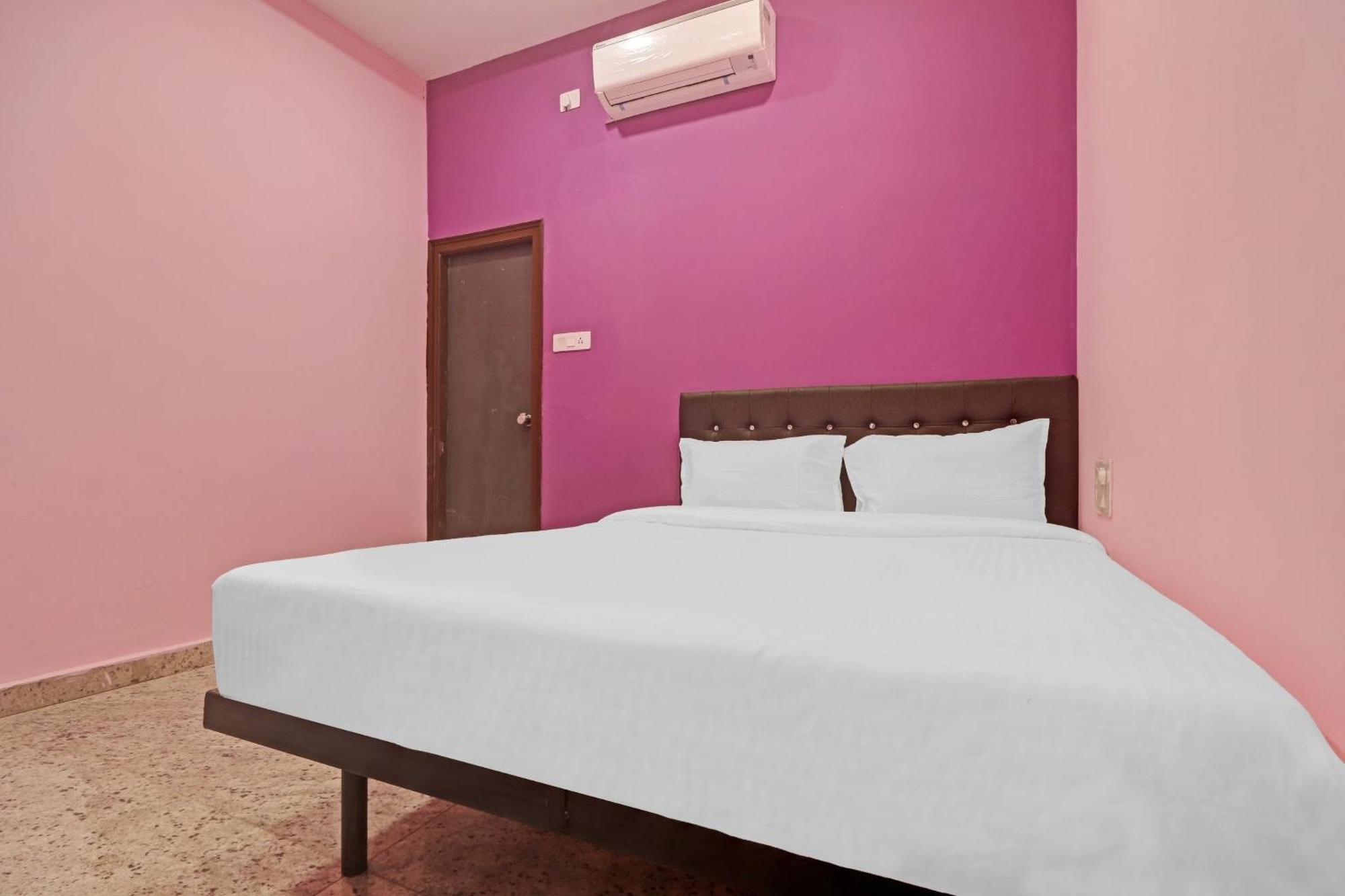 Capital O Sai Balaji Near Golconda Hotel 3*