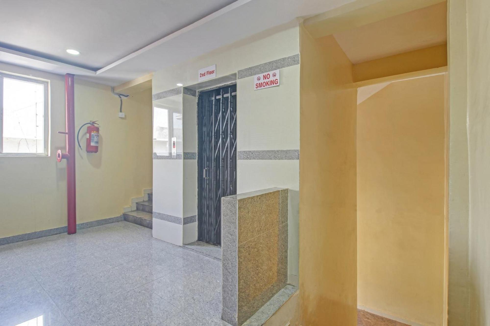 Hotel Super O Sri Sai Regency 4*