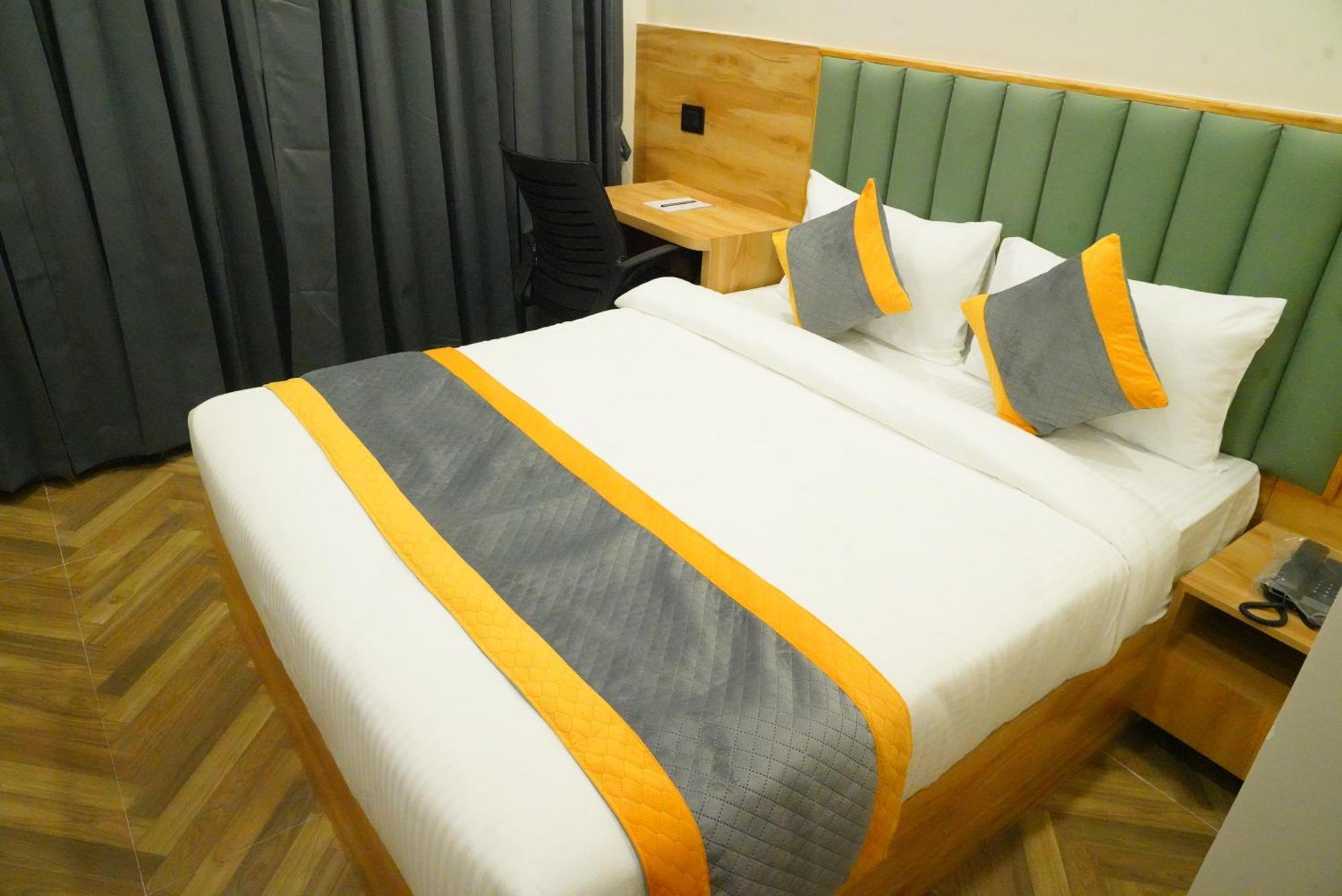 Lemonridge Kphb Hotel