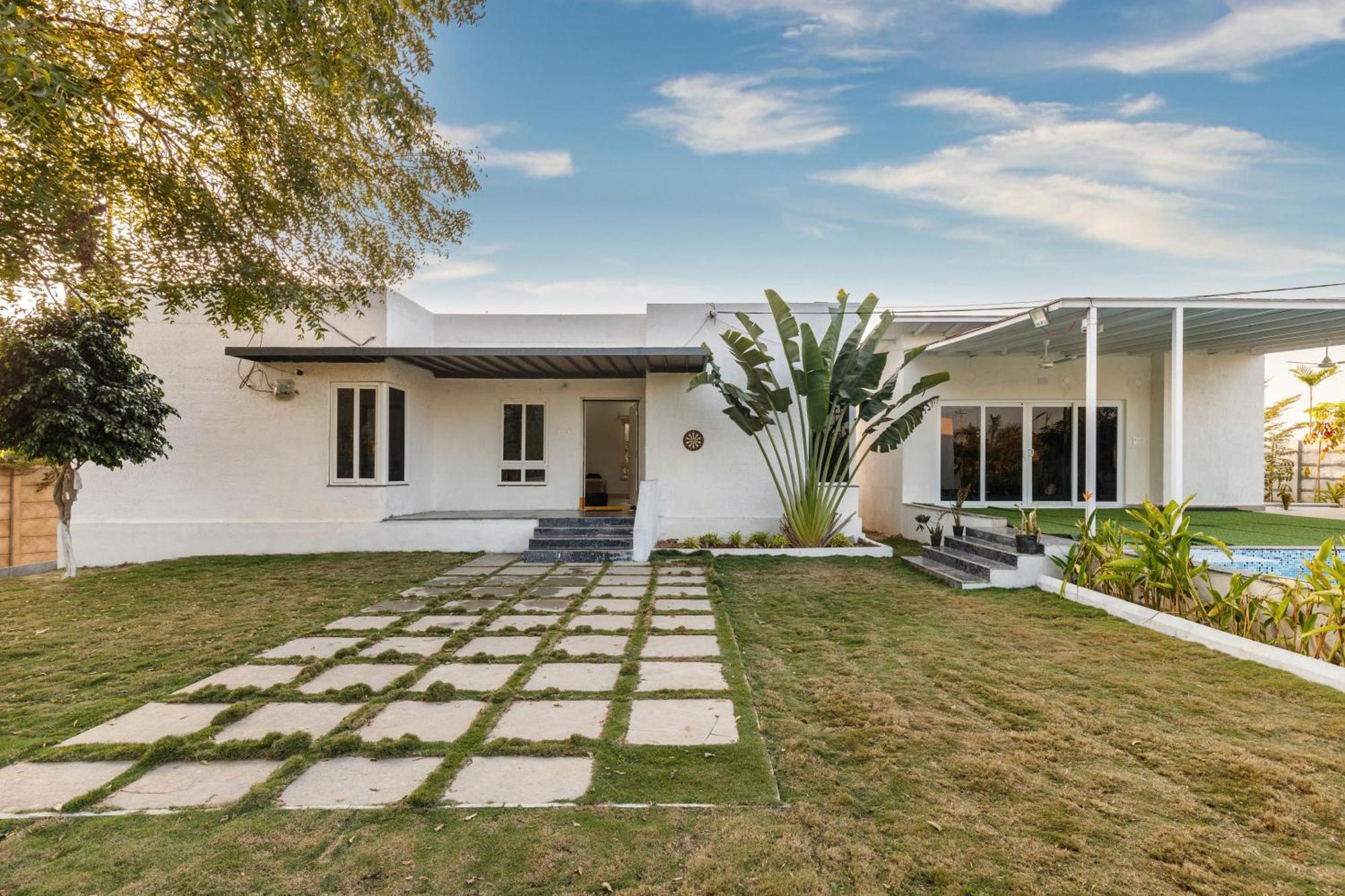 Villa Serene Retreat By Stayjadepoolbasketball Court *