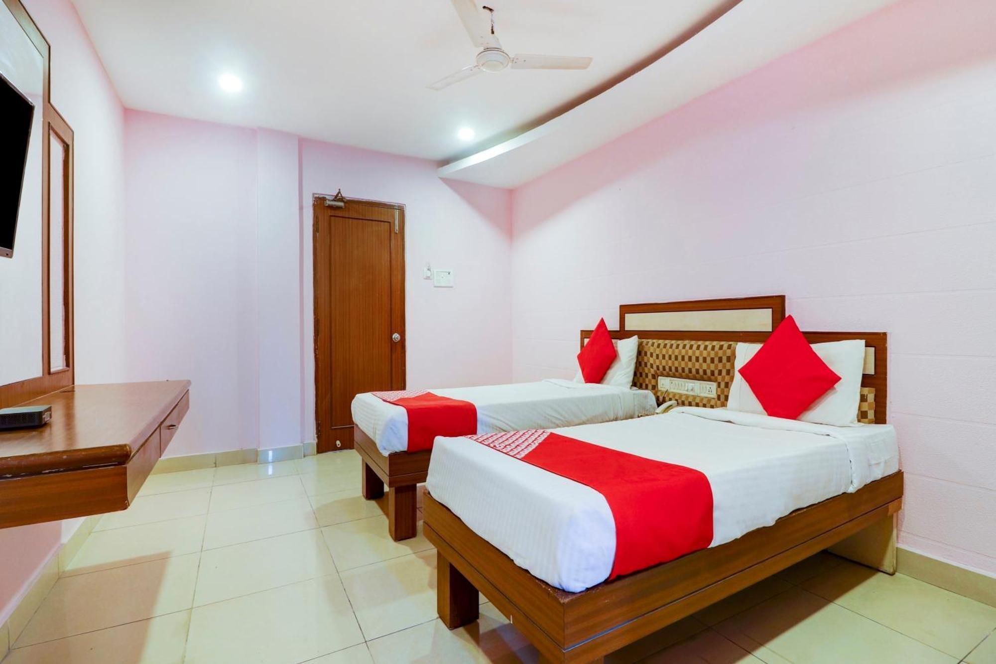 Super Collection O 77115 Vaishnavi Palace Hotel