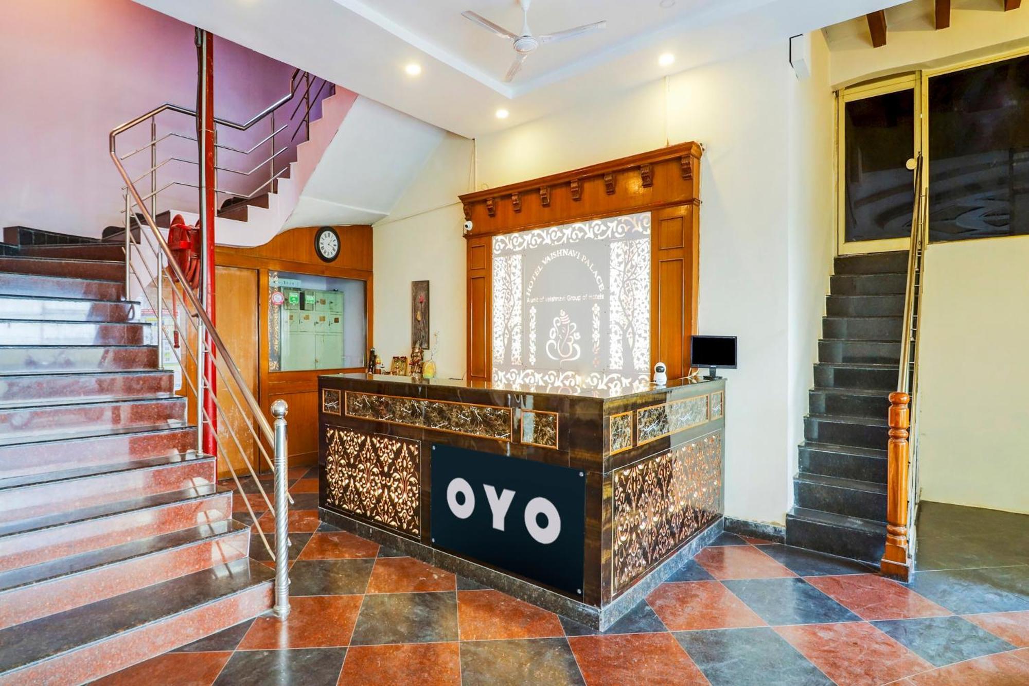 Super Collection O 77115 Vaishnavi Palace Hyderabad