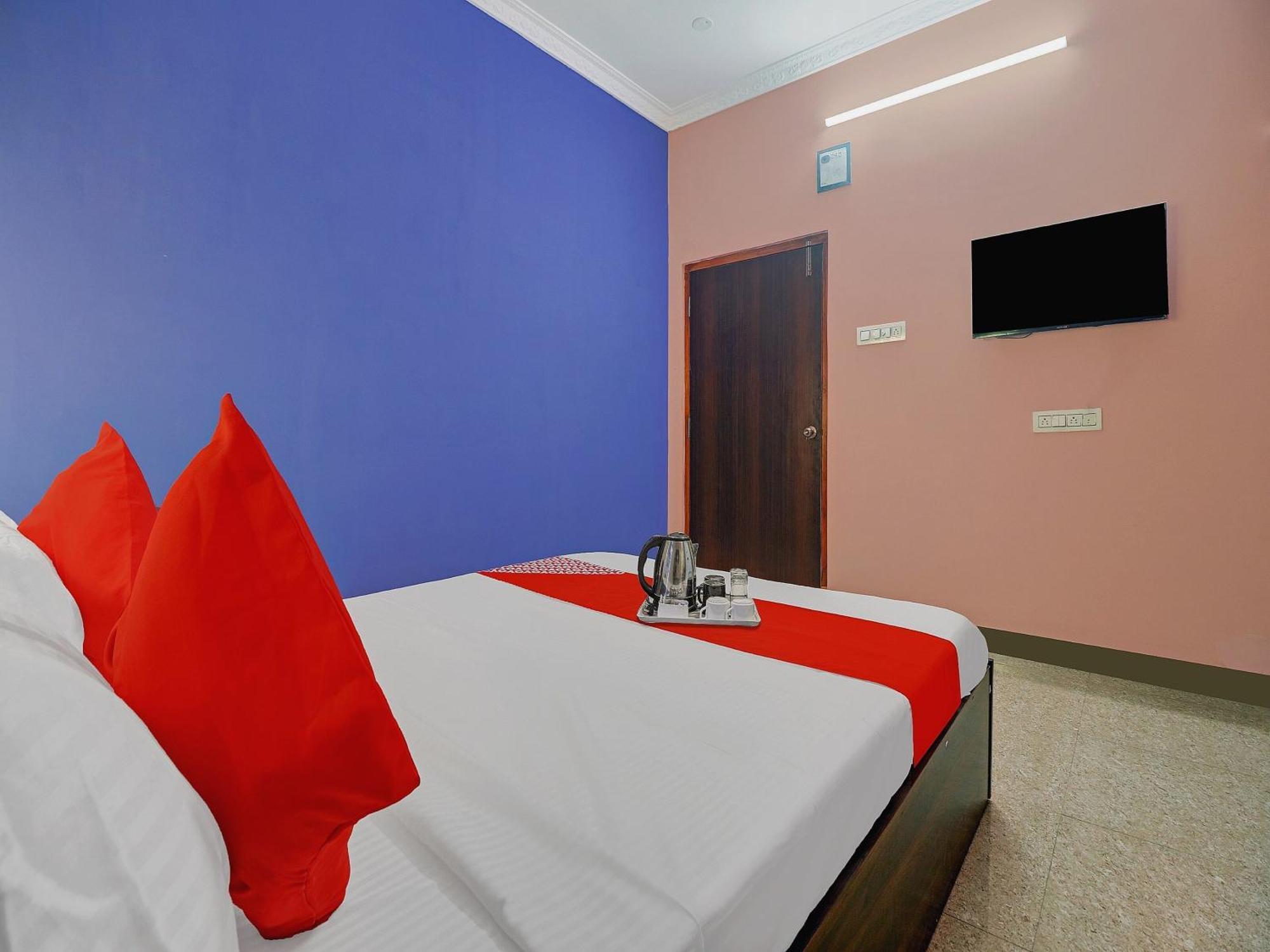 Hotel O S V Residency Kajaguda Near Gachibowli 3*