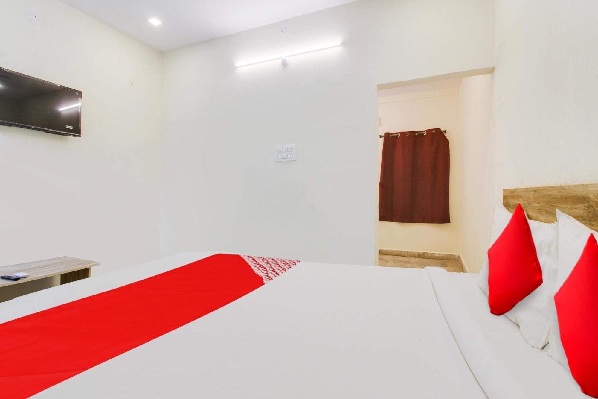 Hotel O R Squre