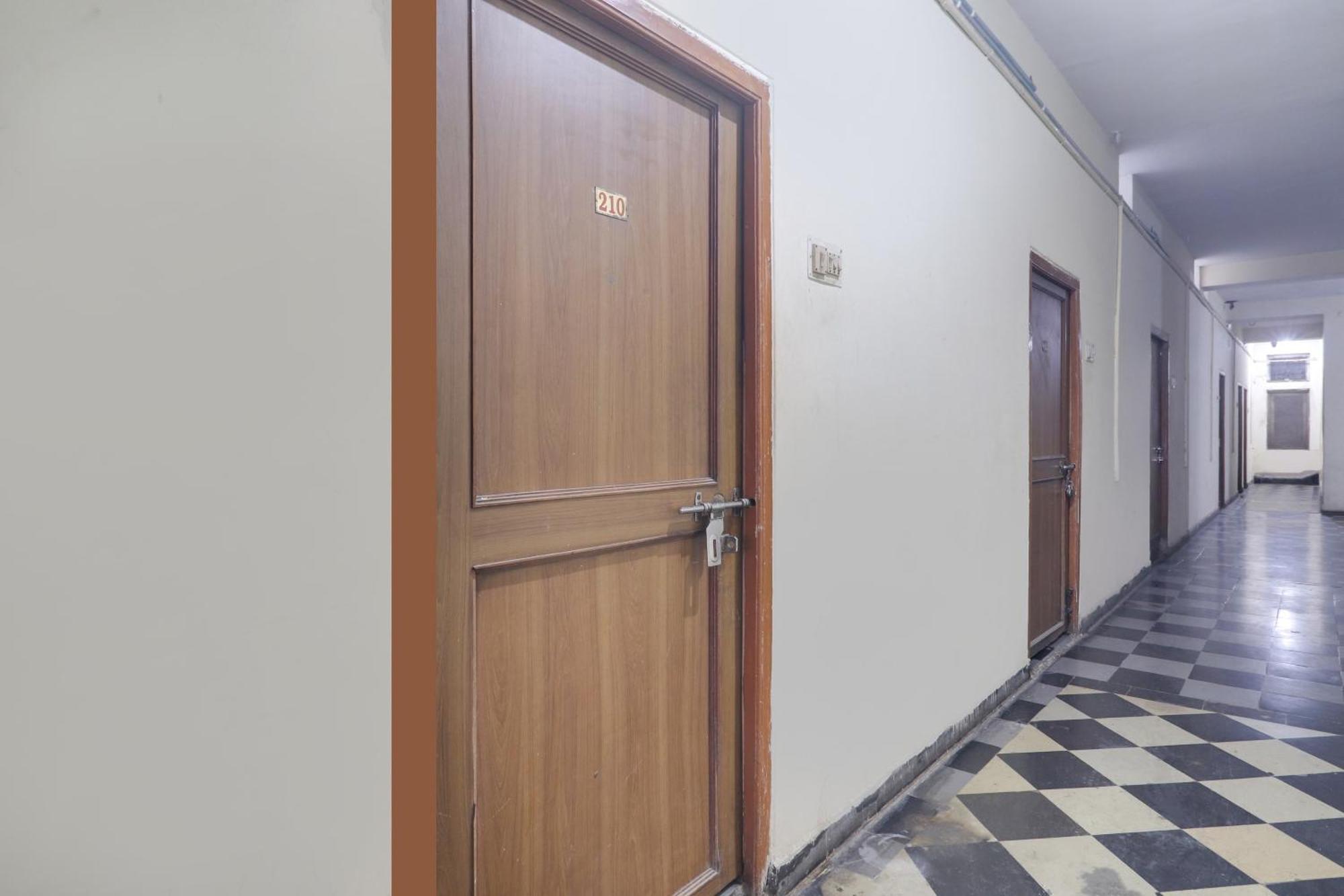 Spot On New Balaji Residency Hotel 3*