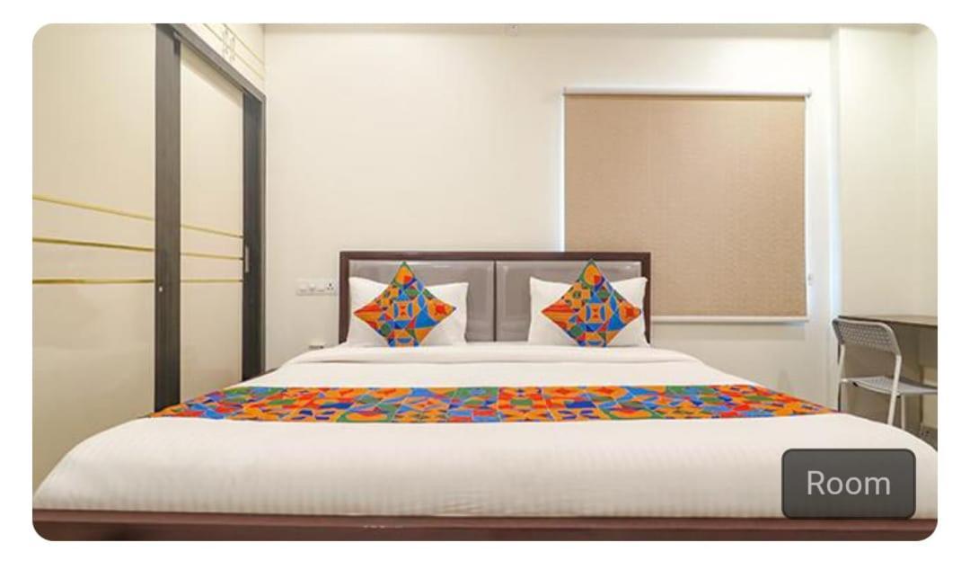 Hotel R S Living