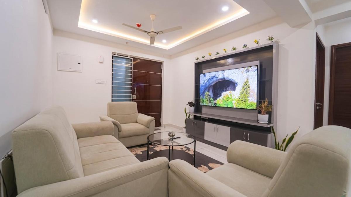 Cozy With Free Wi-fi Near Hitech ,gachibowli & Nanakramguda-orr View Near Continental And Star Children's Hospital Hyderabad