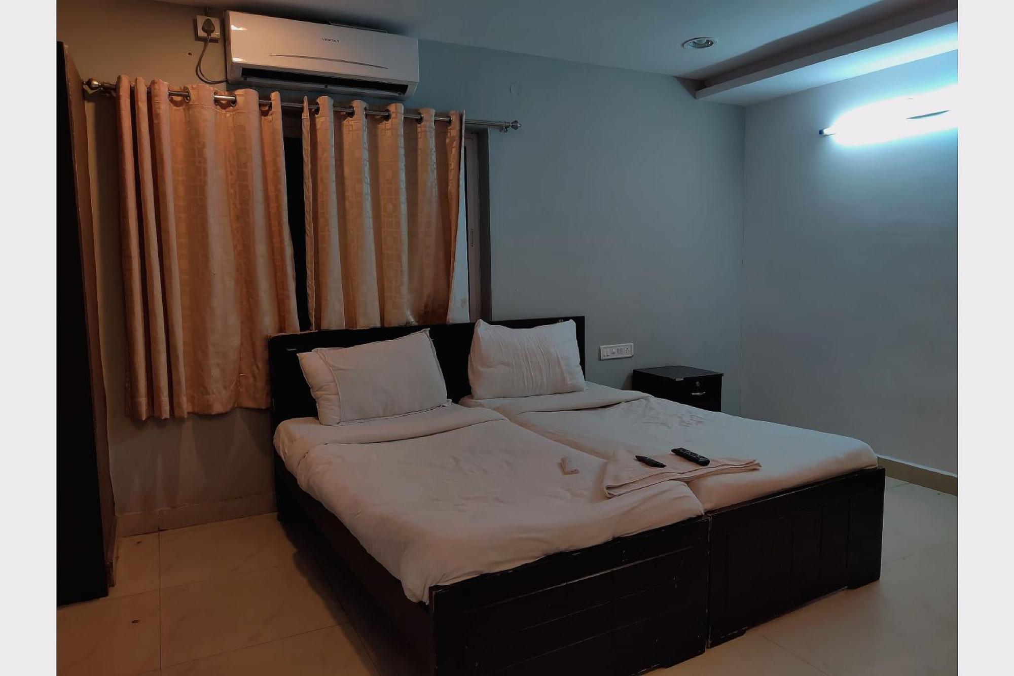 Super Collection O Jubilee Banjara Hotel