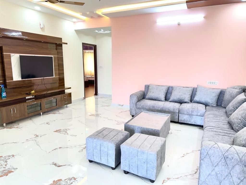 Servostay - Just Launched 3 Bhk Near Madhapur With Private Parking Apartment Hyderabad