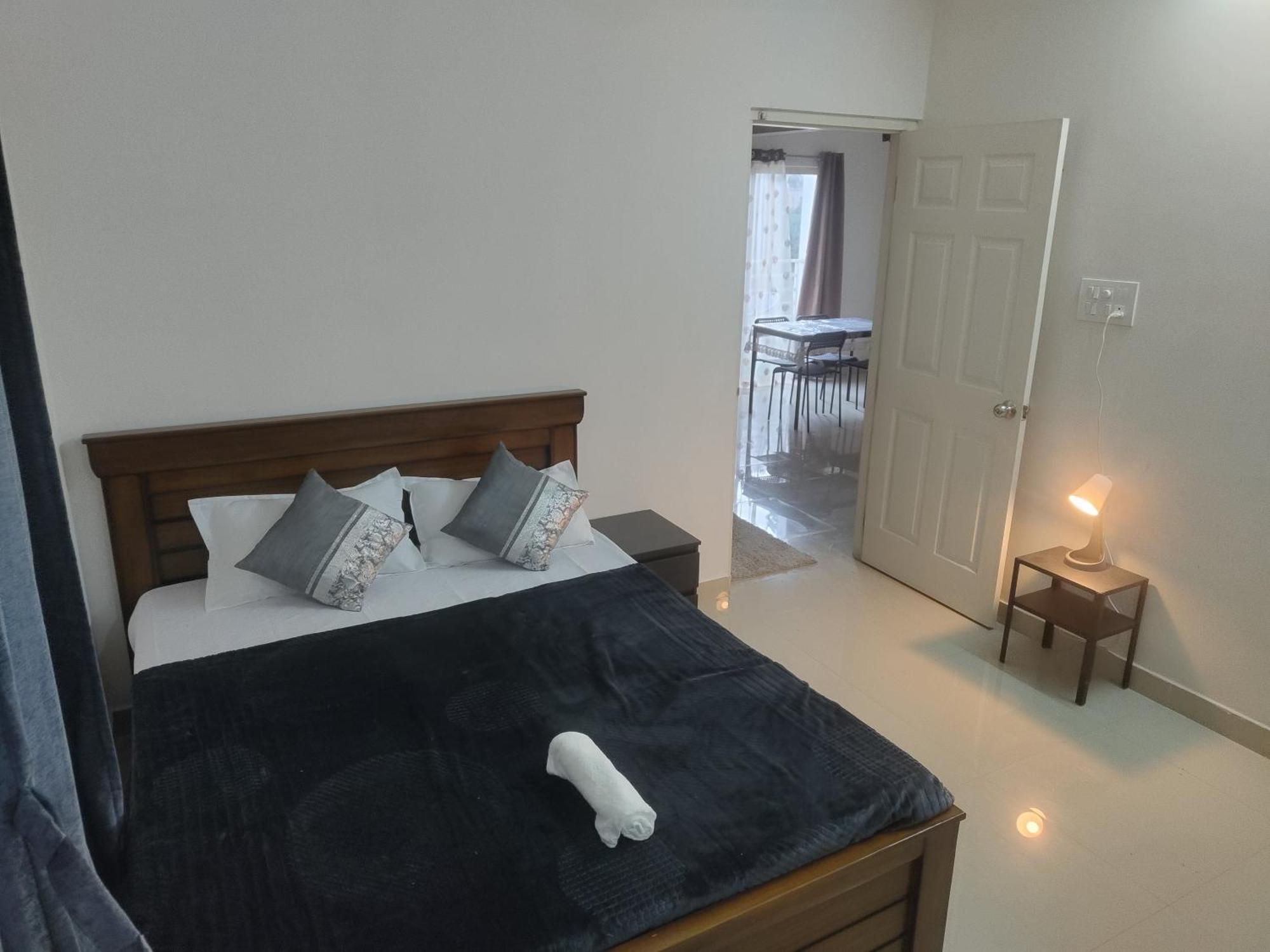 Nk Homes - Full Furnished Serviced Flats Apartment *
