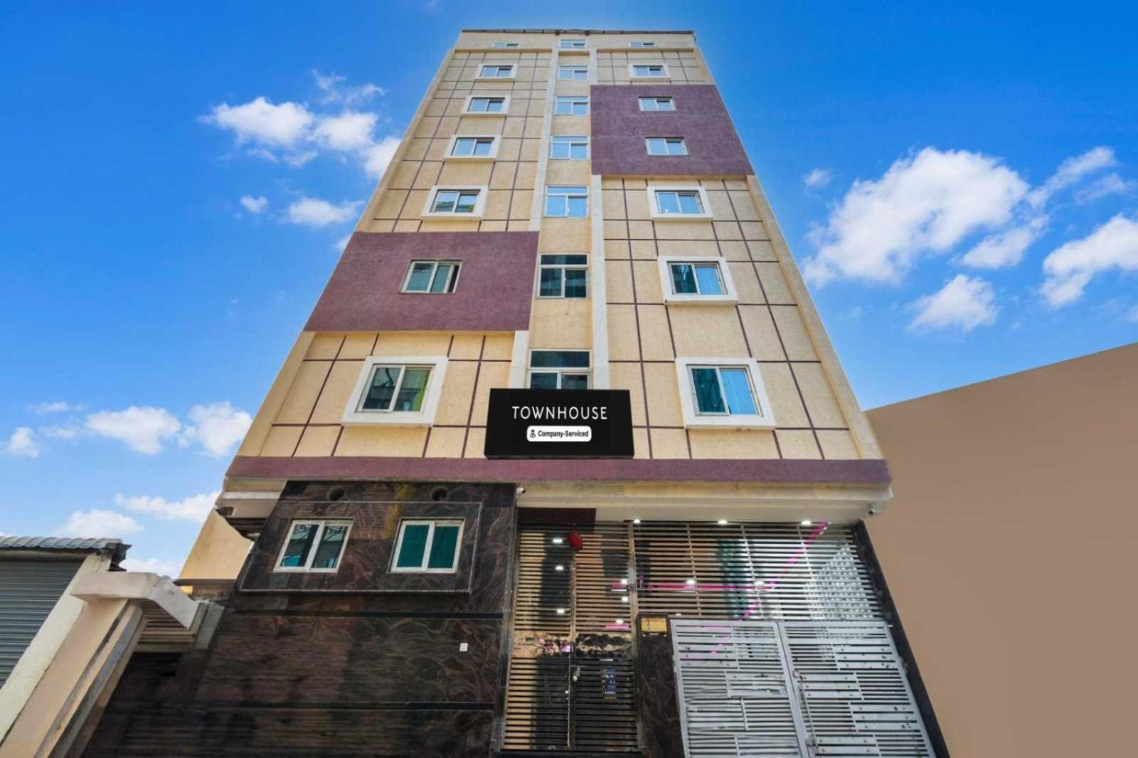 Super Townhouse Kokapet Near Gar Hotel