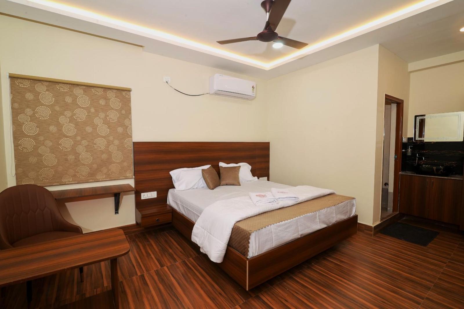 Hotel Maalyasa And