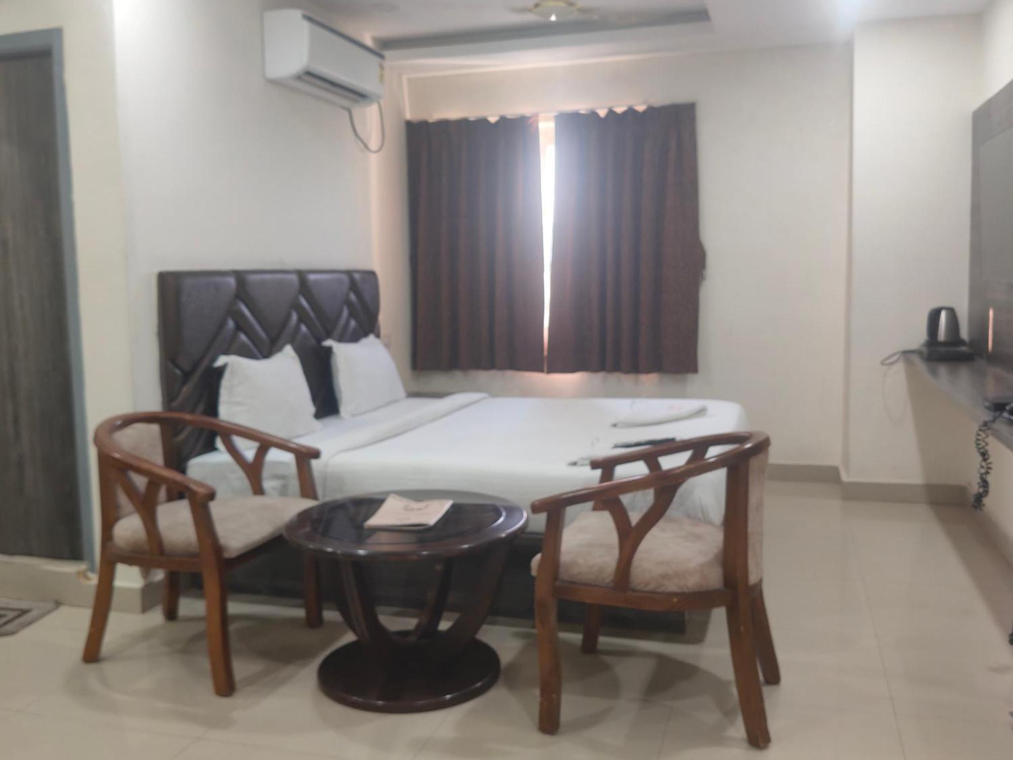 Vr Ashoka Grand 3* Hyderabad
