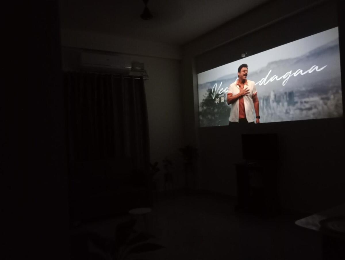 Apartment Stayin Lawn Ac Theatre Gardenluxury