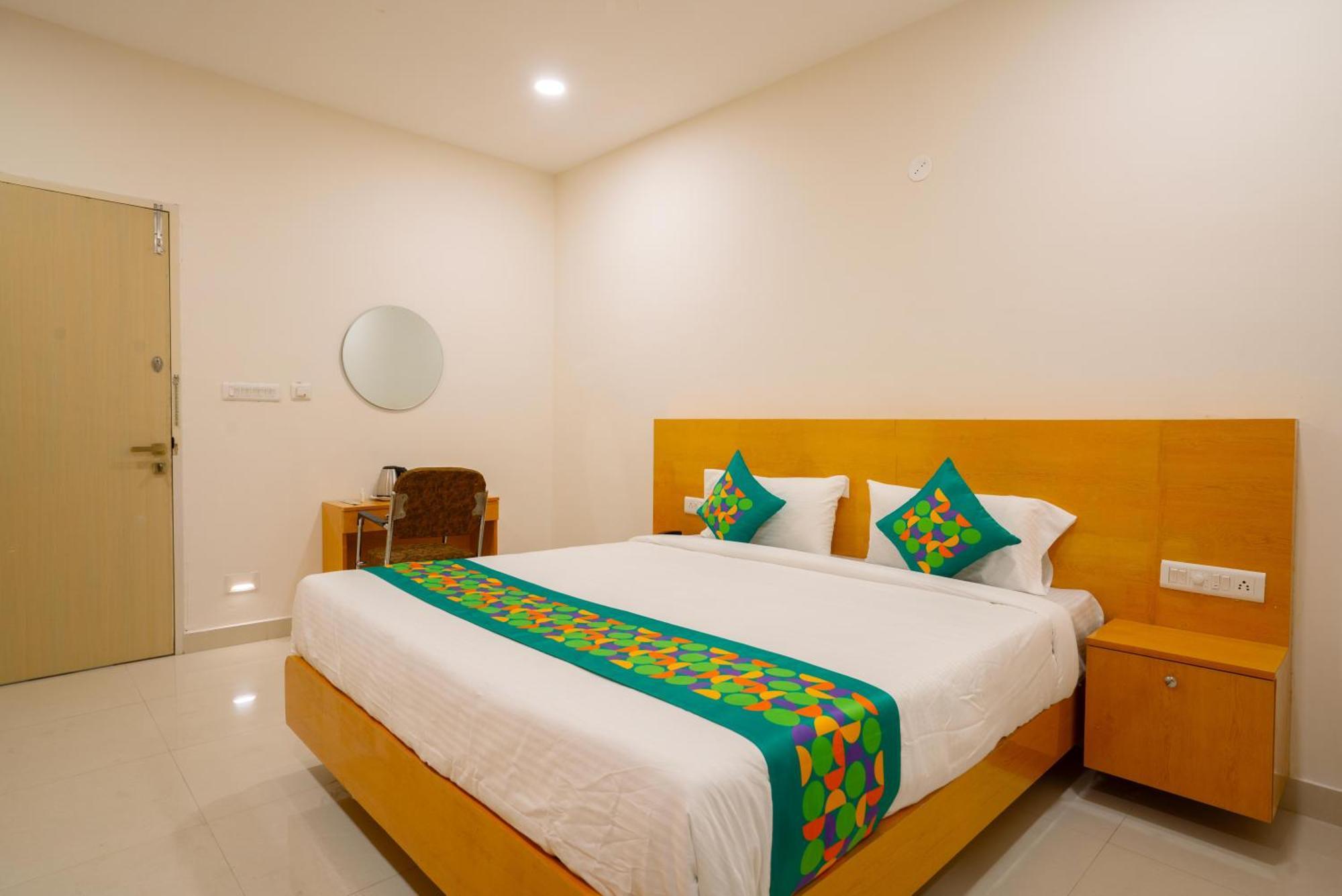 Treebo The Living Tree Khairatabad 3* Hyderabad