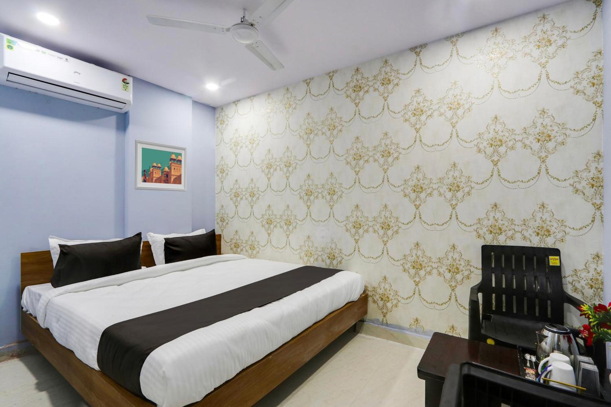 Hotel O Sri Mnr Grand Luxury 3*