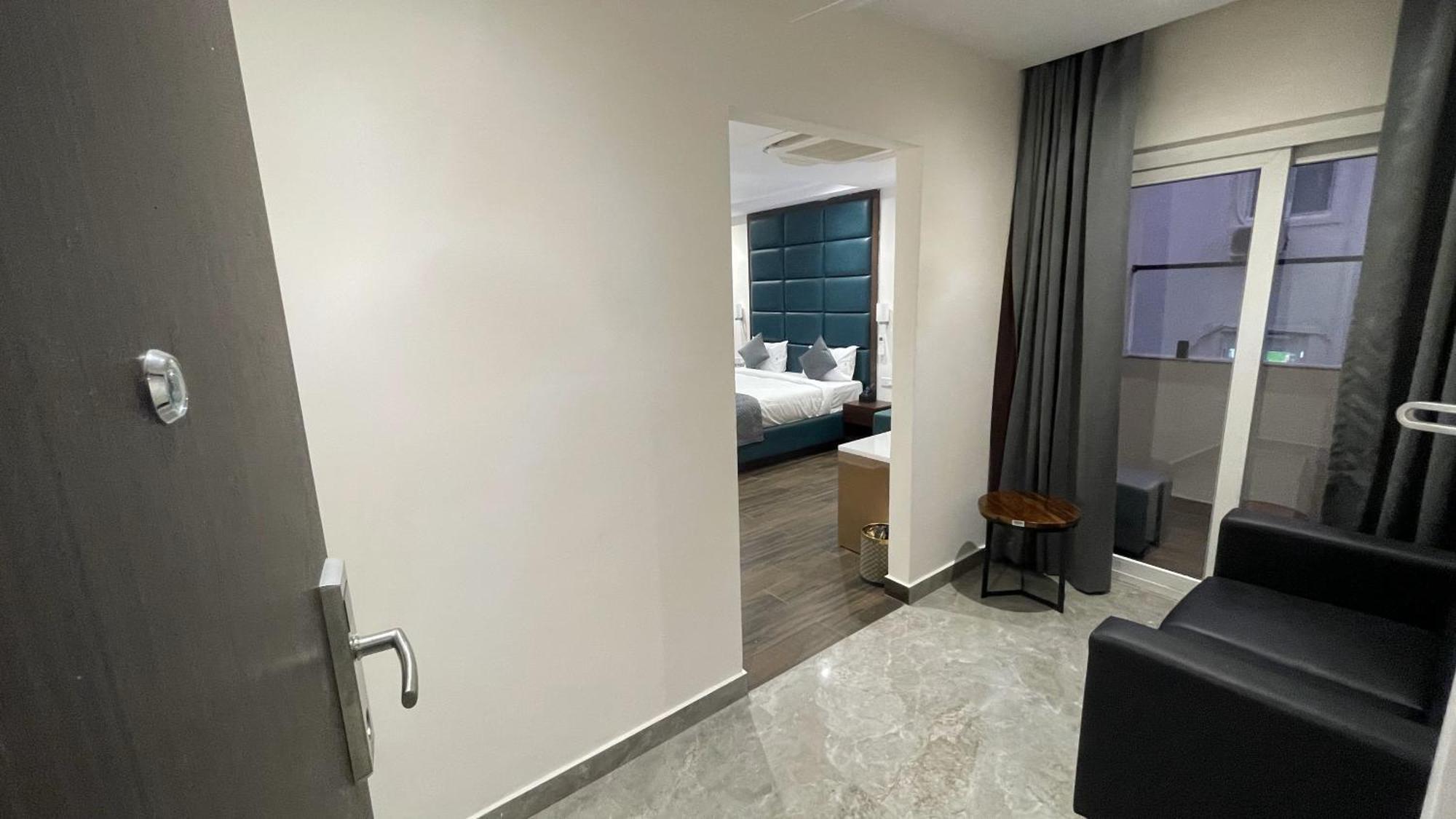 Silver Cle Hotel 3*