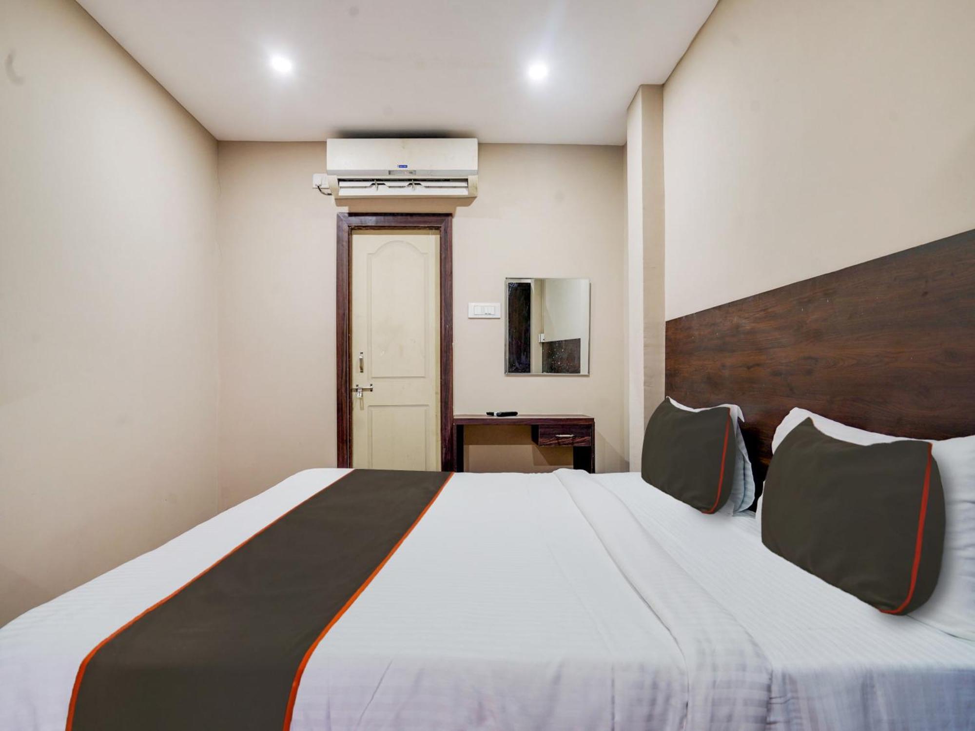 Super Collection O Pnr Comfort Khairatabad 4*
