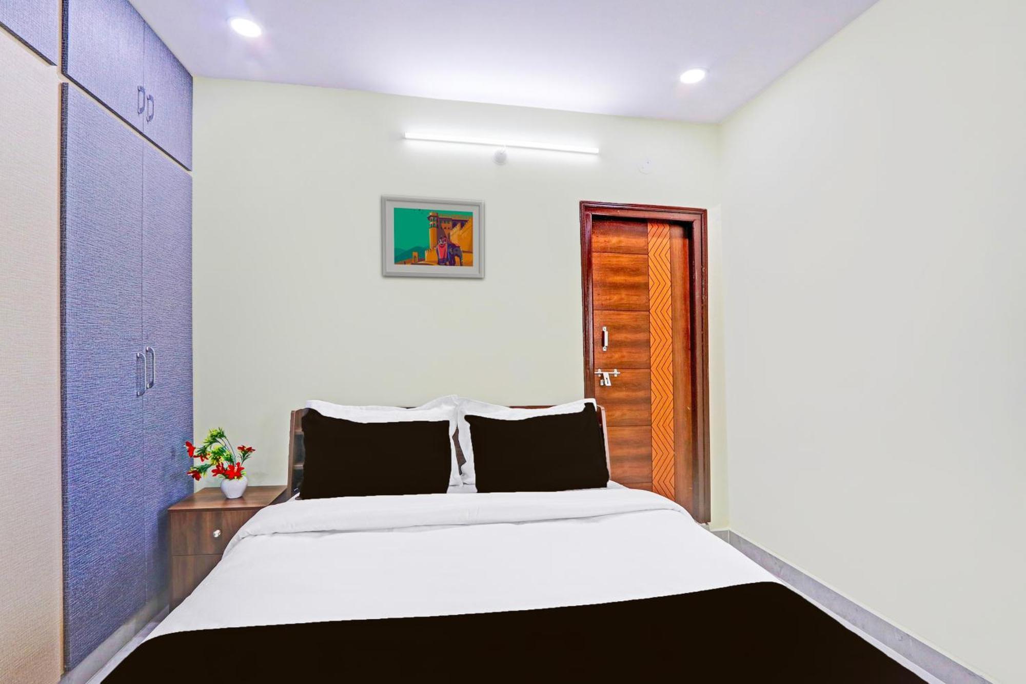 Hotel O N Grand Residency