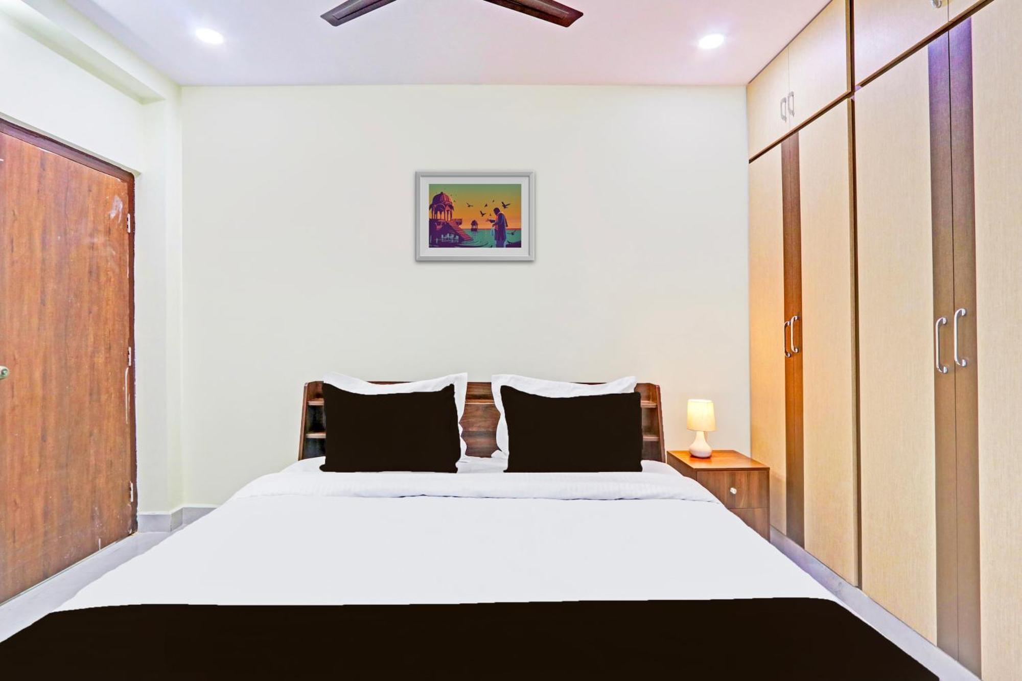 Hotel O N Grand Residency