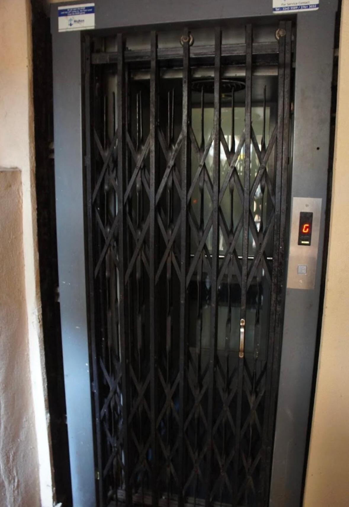 Modern 4 Bhk Apartment *
