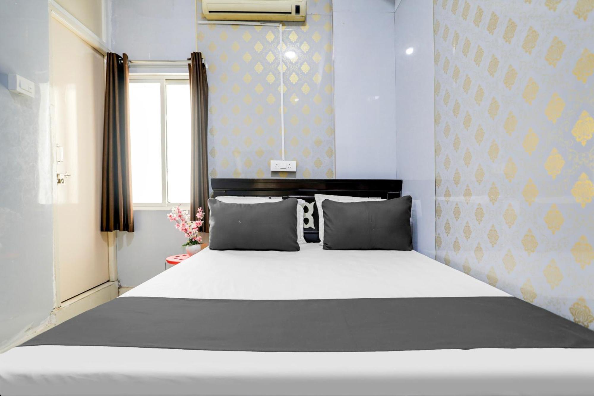 O Veduka Banquets & Luxury Hotel 3*
