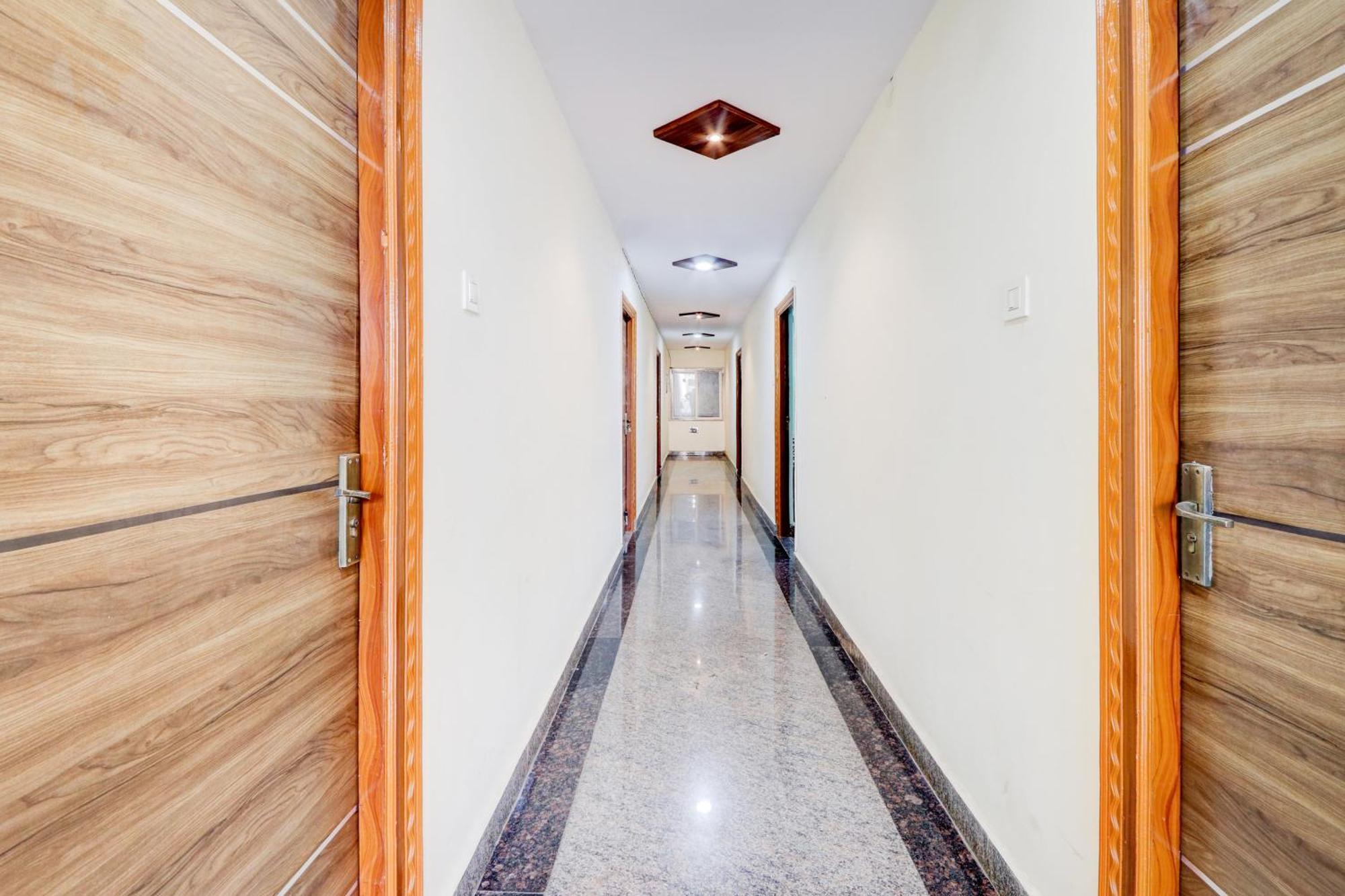 Hotel O Anoos Minarva 3*