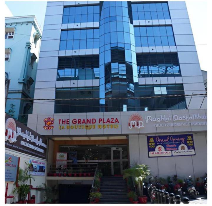 Blossoms The Plaza Residency- Free Lunch Or Dinner- Lakdikapul Hotel Hyderabad