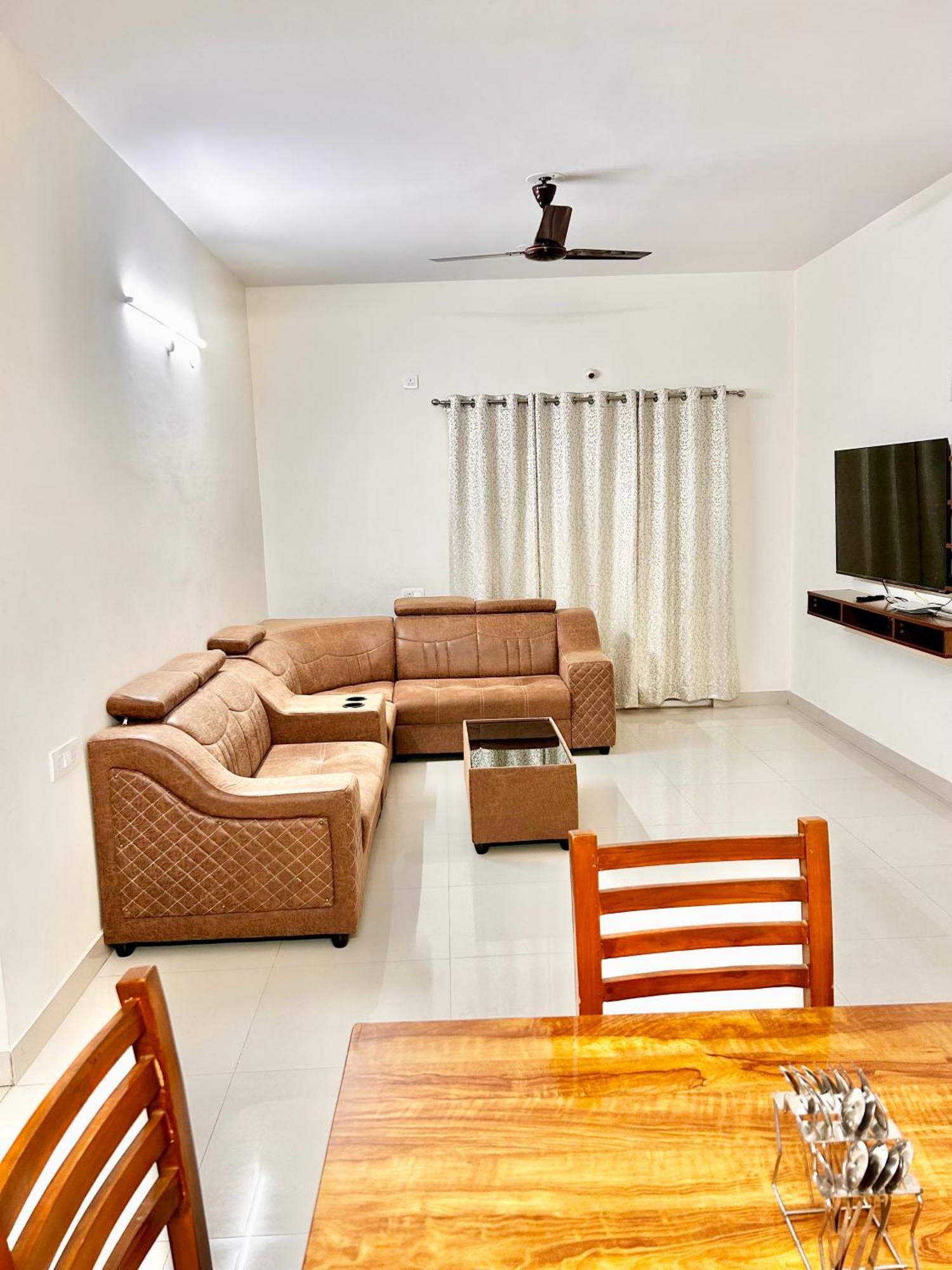 Mee Homes Madhapur 2 Bhk *