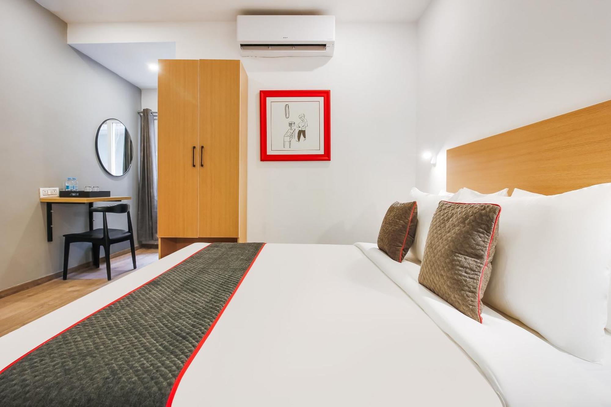 Super Townhouse The Cinco Near Esi Hospital Hotel 4*