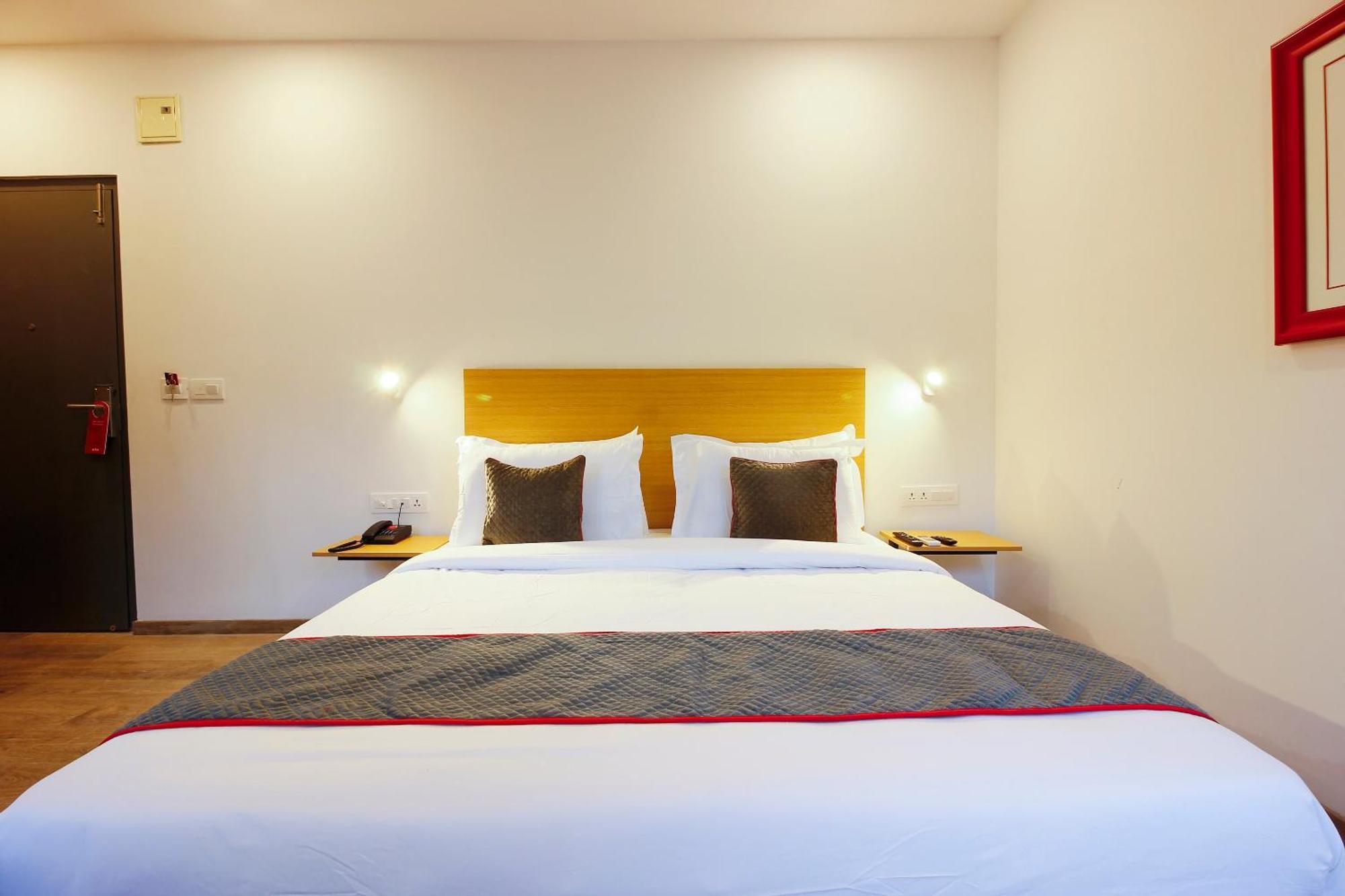 Super Townhouse Rcc Elite 4* Hyderabad